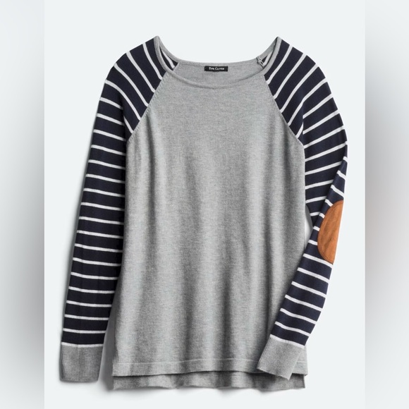 Pink Clover Sweaters - Pink clover seated